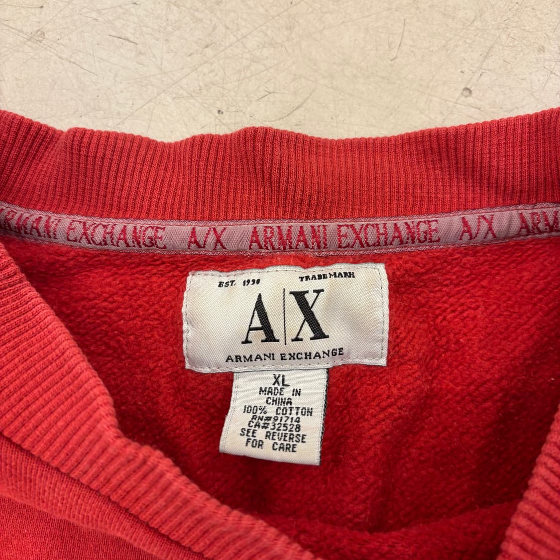 아르마니 익스체인지 빅로고 레드 맨투맨 상품이미지3