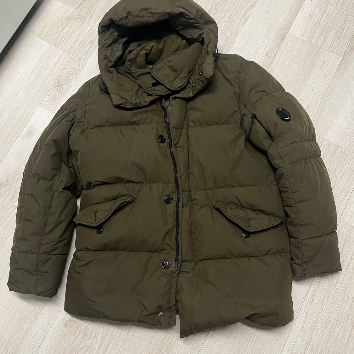 CP 컴퍼니 50fili 다운 자켓 52사이즈 상품이미지1