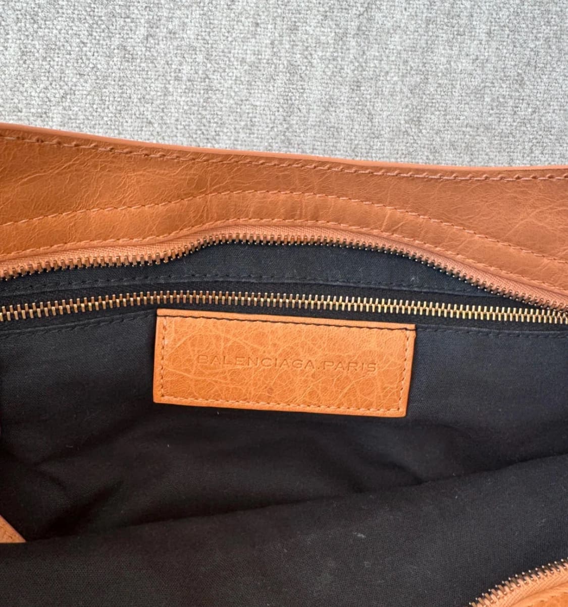 발렌시아가 모터백 미디움 상품이미지6