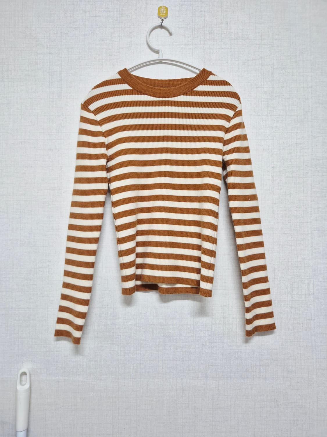 MONOGROUND 스트라이프 니트 상품이미지1