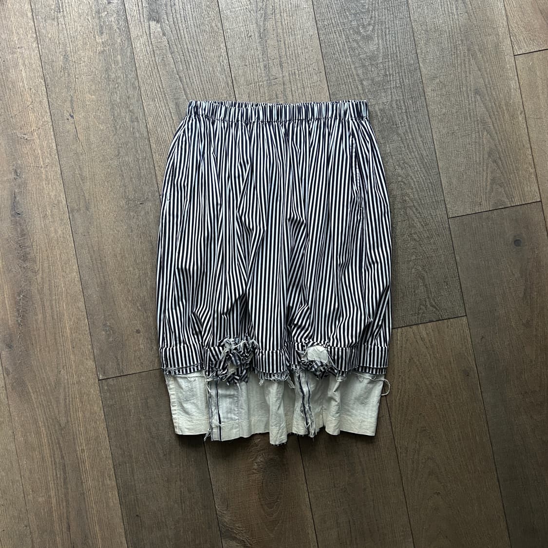 Flower Motif Docking Distressed Skirt 상품이미지1