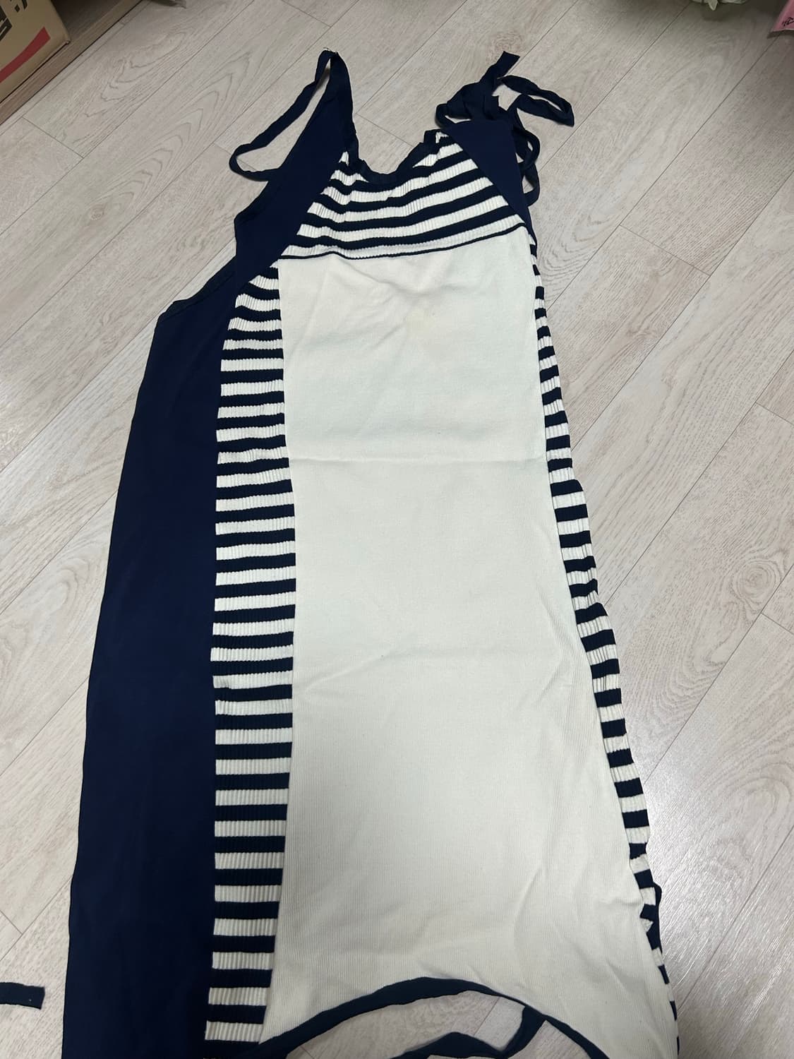 더오픈프로덕트 오픈와이와이 홀터넥 드레스 상품이미지2