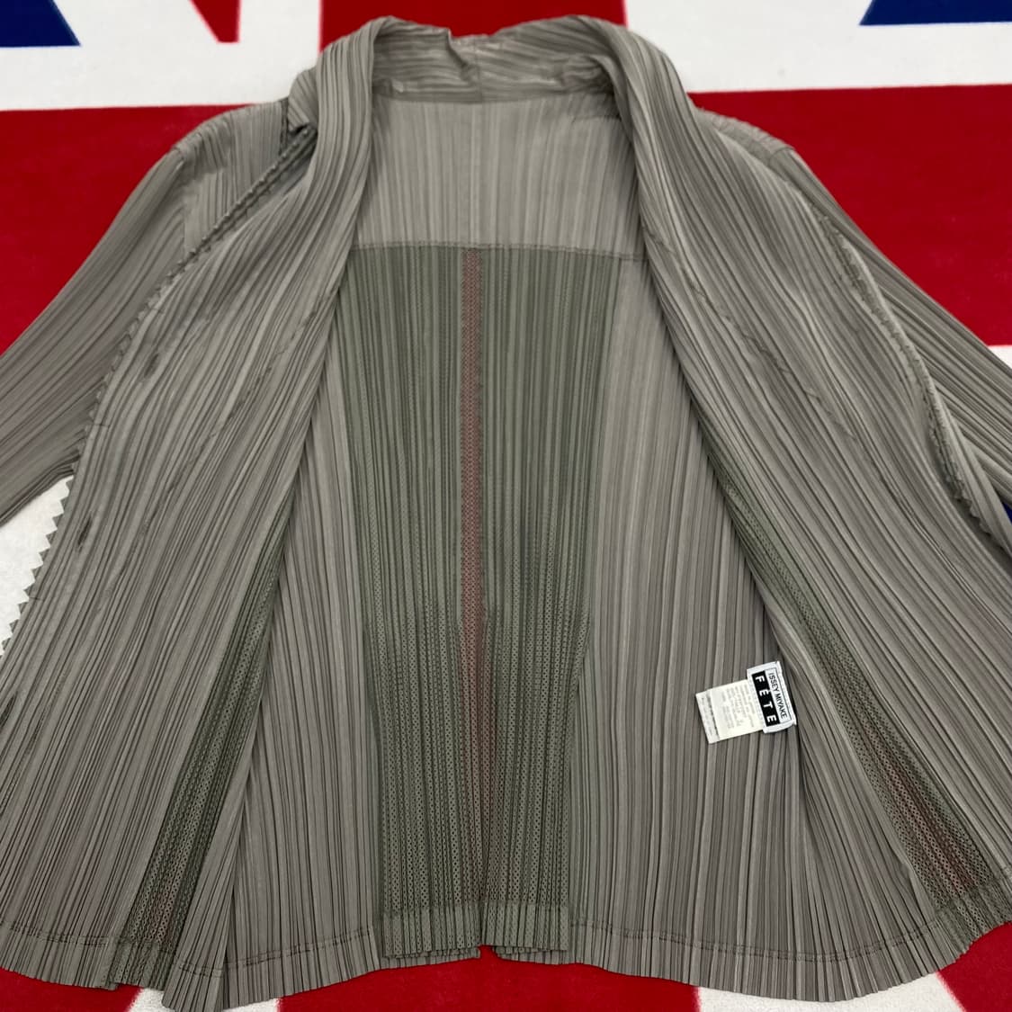 이세이미야케 FETE 플리츠자켓 3 상품이미지4