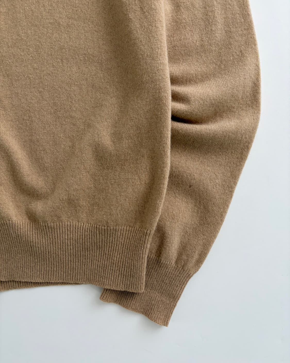 COMMEdesGARCONS 꼼데가르송 베이지컬러 블랙와펜 가디건  상품이미지5