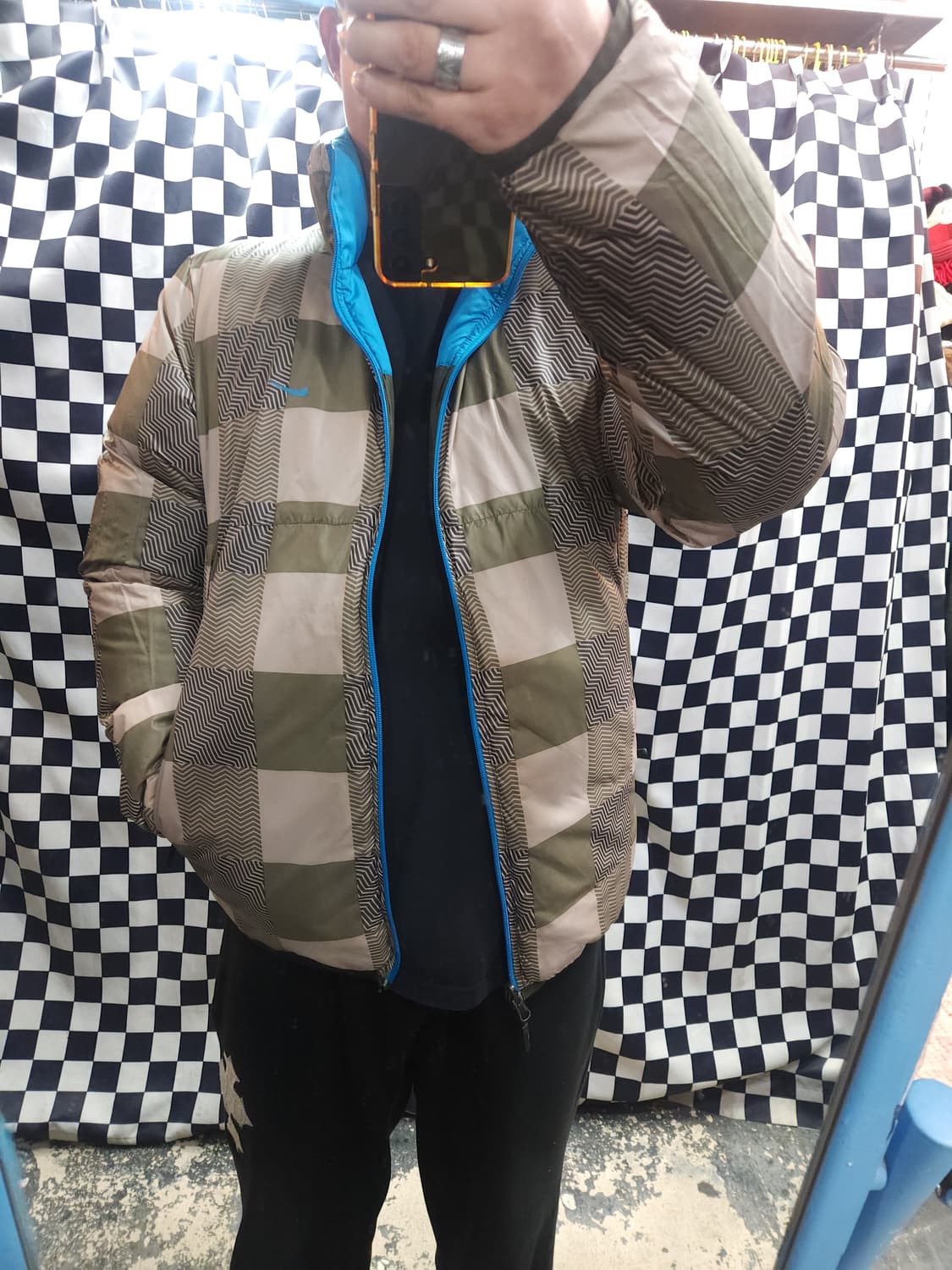 나이키 리버시블 오리털 패딩 점퍼
​
 상품이미지9