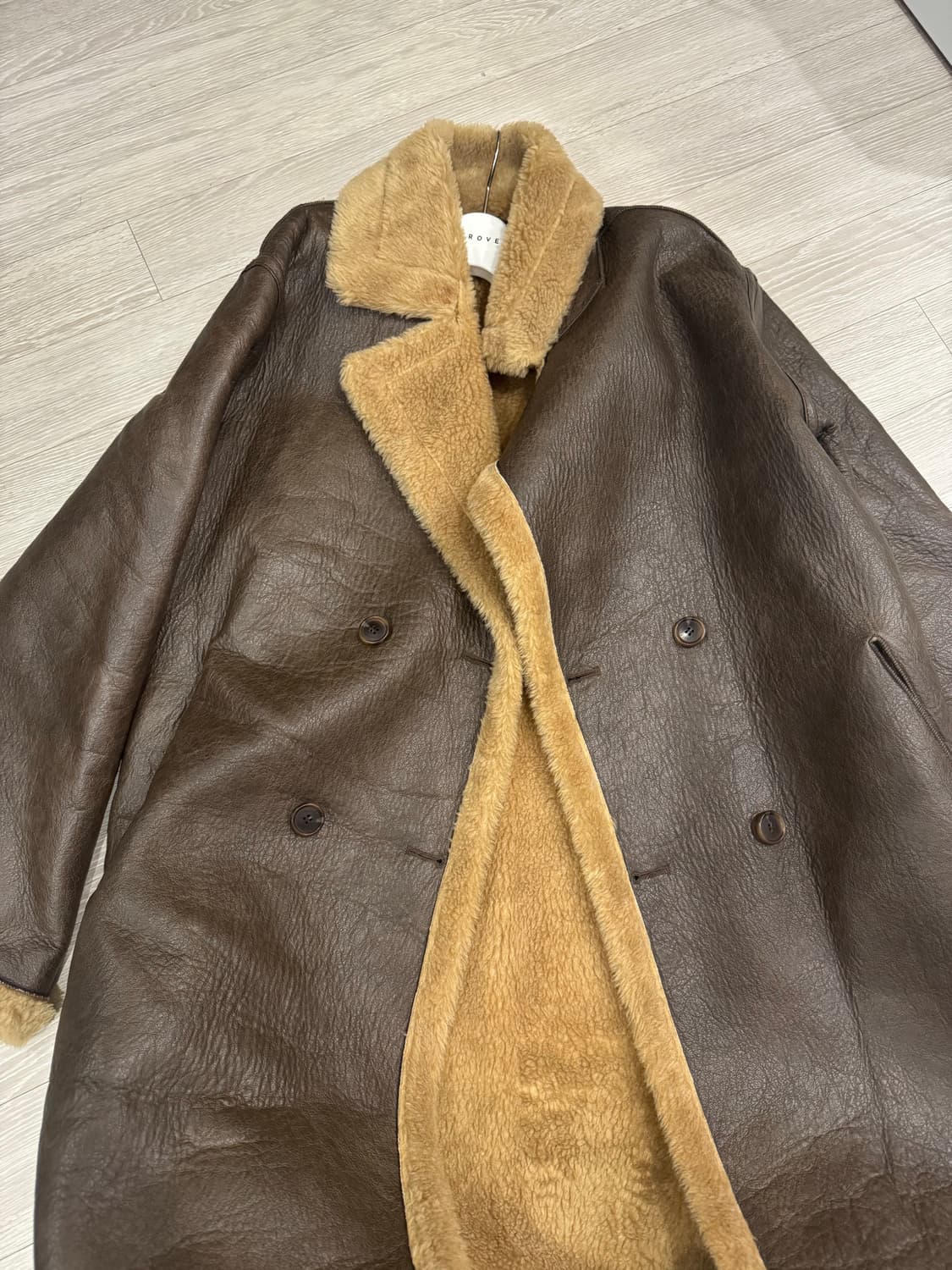 리버서블 무스탕 코트 상품이미지7