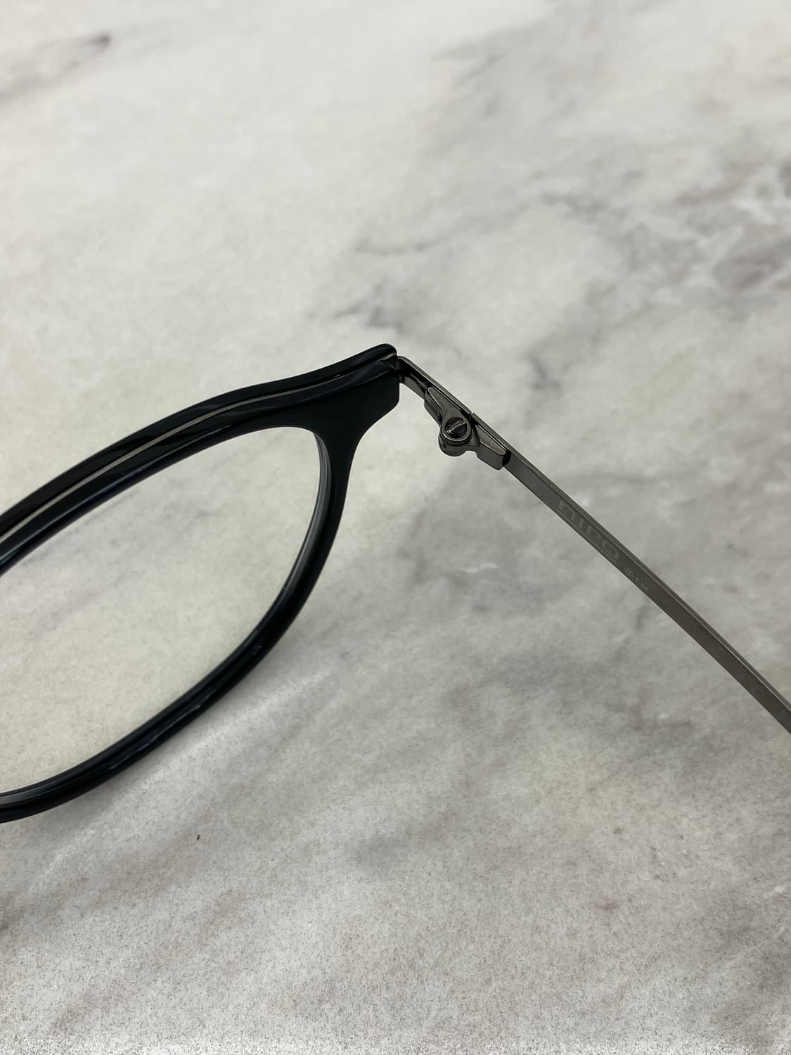 니로 NIRO 실버 블랙 솔텍스 라운드 메탈테 안경 상품이미지3