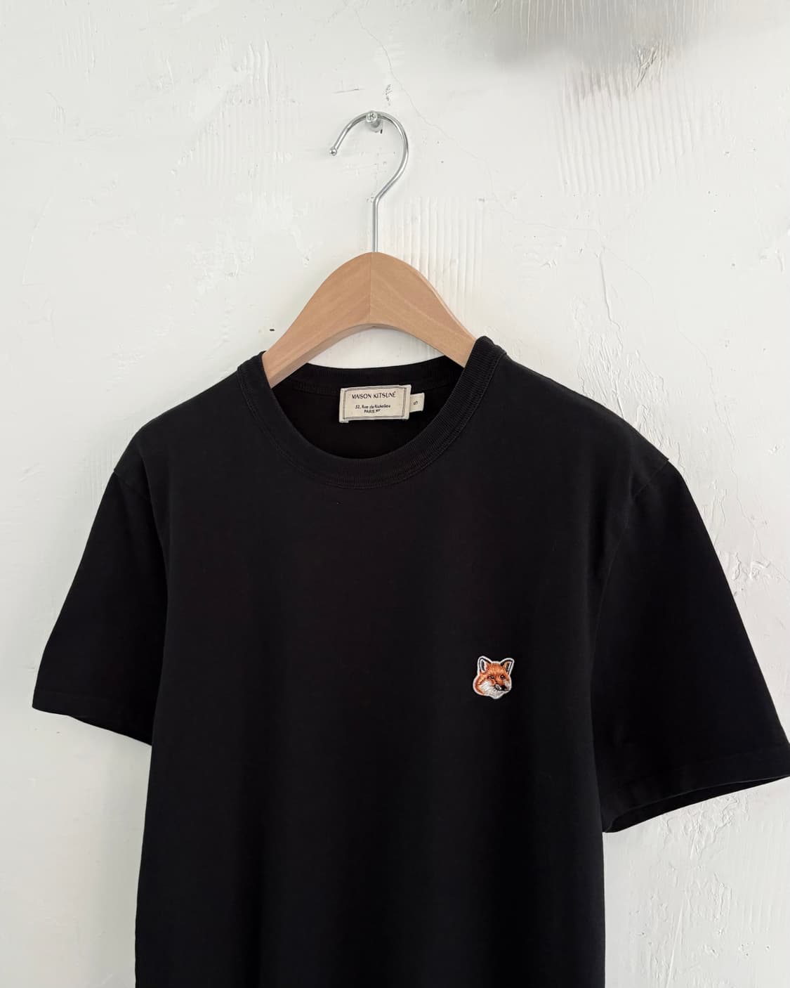 Maison Kitsuné 메종키츠네 블랙 컬러 폭스패치 티셔츠 상품이미지4