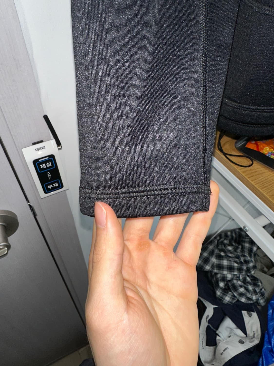 파타고니아 R1 자켓 블랙  상품이미지4