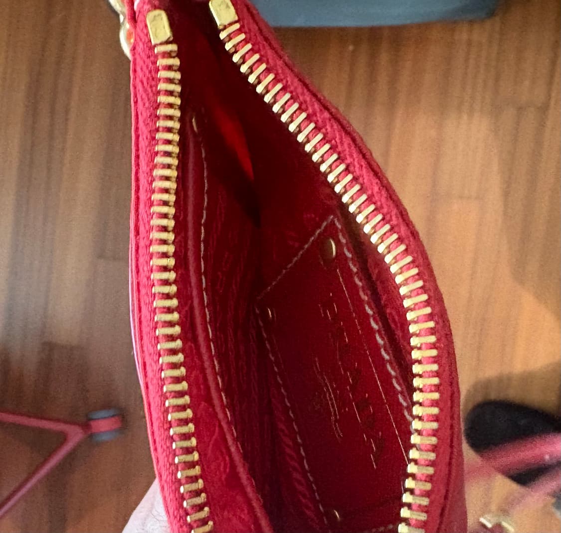 프라다 지갑 크로스백 팝니다. 상품이미지6