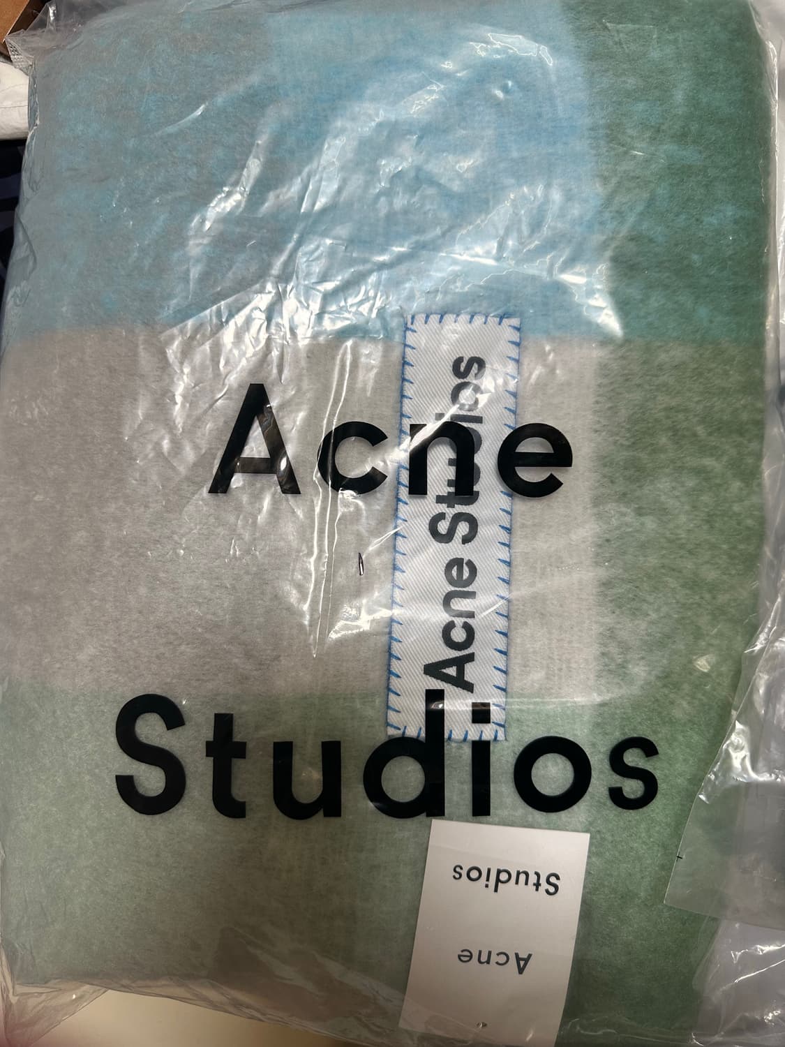 아크네 스튜디오 체크 모헤어울머플러 남여공용 상품이미지1