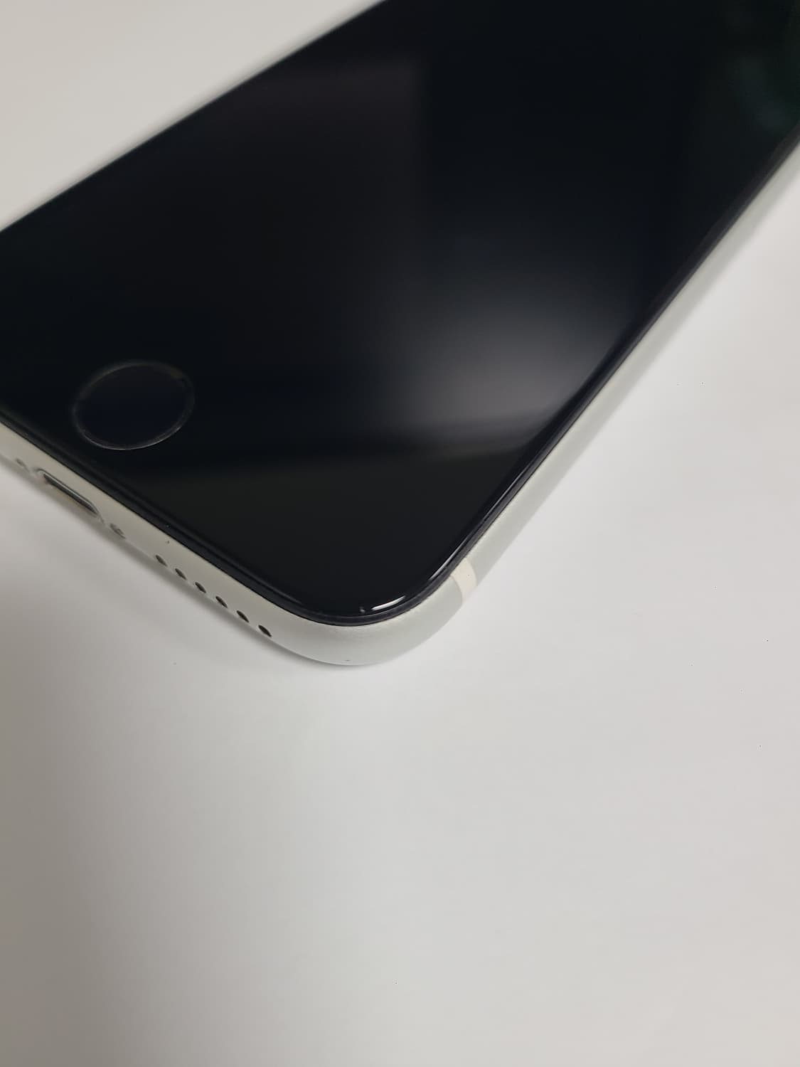 아이폰se2 화이트 64g 배터리89 상품이미지9