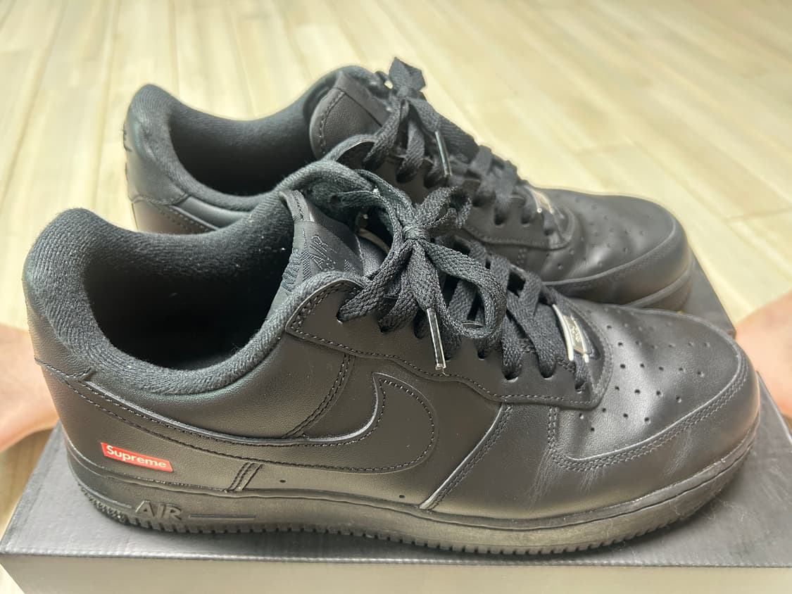 285 나이키 슈프림 에어포스 1 로우 블랙 상품이미지2