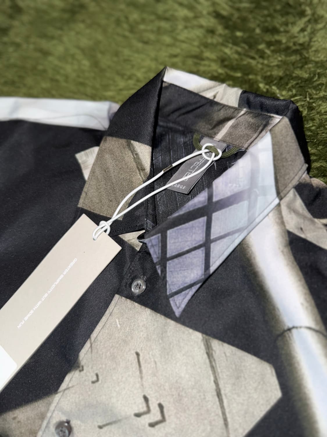 [L] 언어펙티드 21FW 시티 스페이스 그래픽 오버사이즈 셔츠 상품이미지3