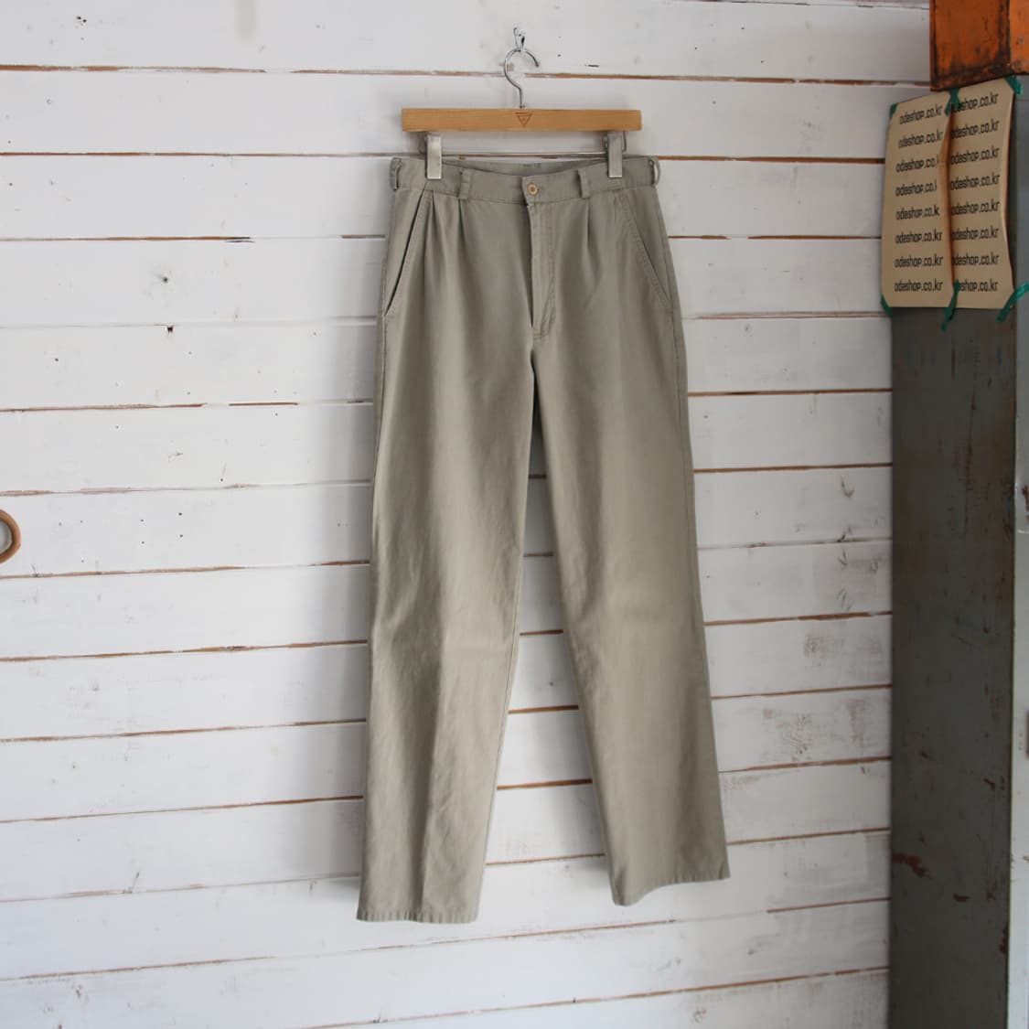 (착용컷) L.L.Bean 클래식 치노 팬츠 (남성용 29) 상품이미지1