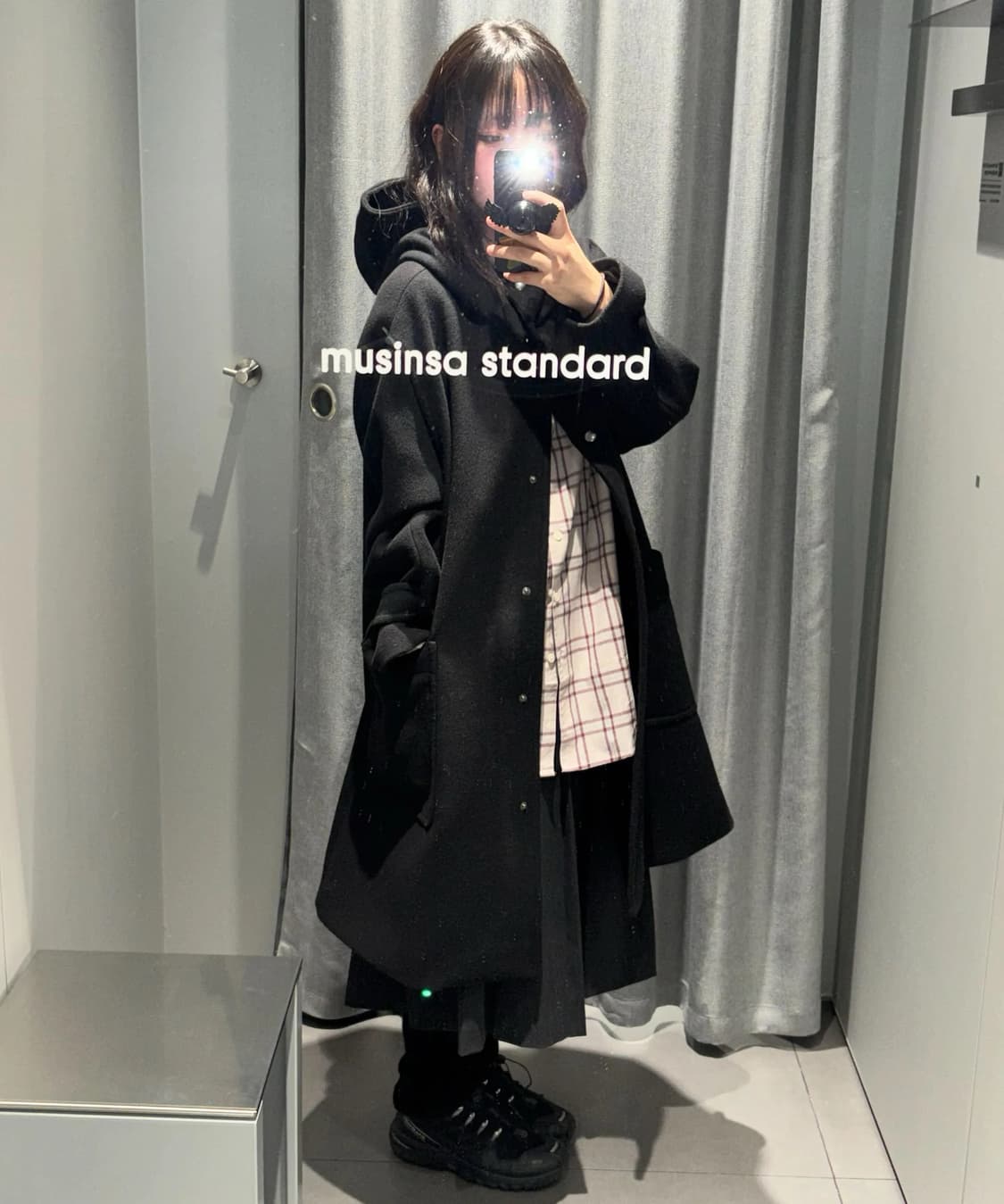 무신사스탠다드 우먼 플리츠 미디 스커트 상품이미지4