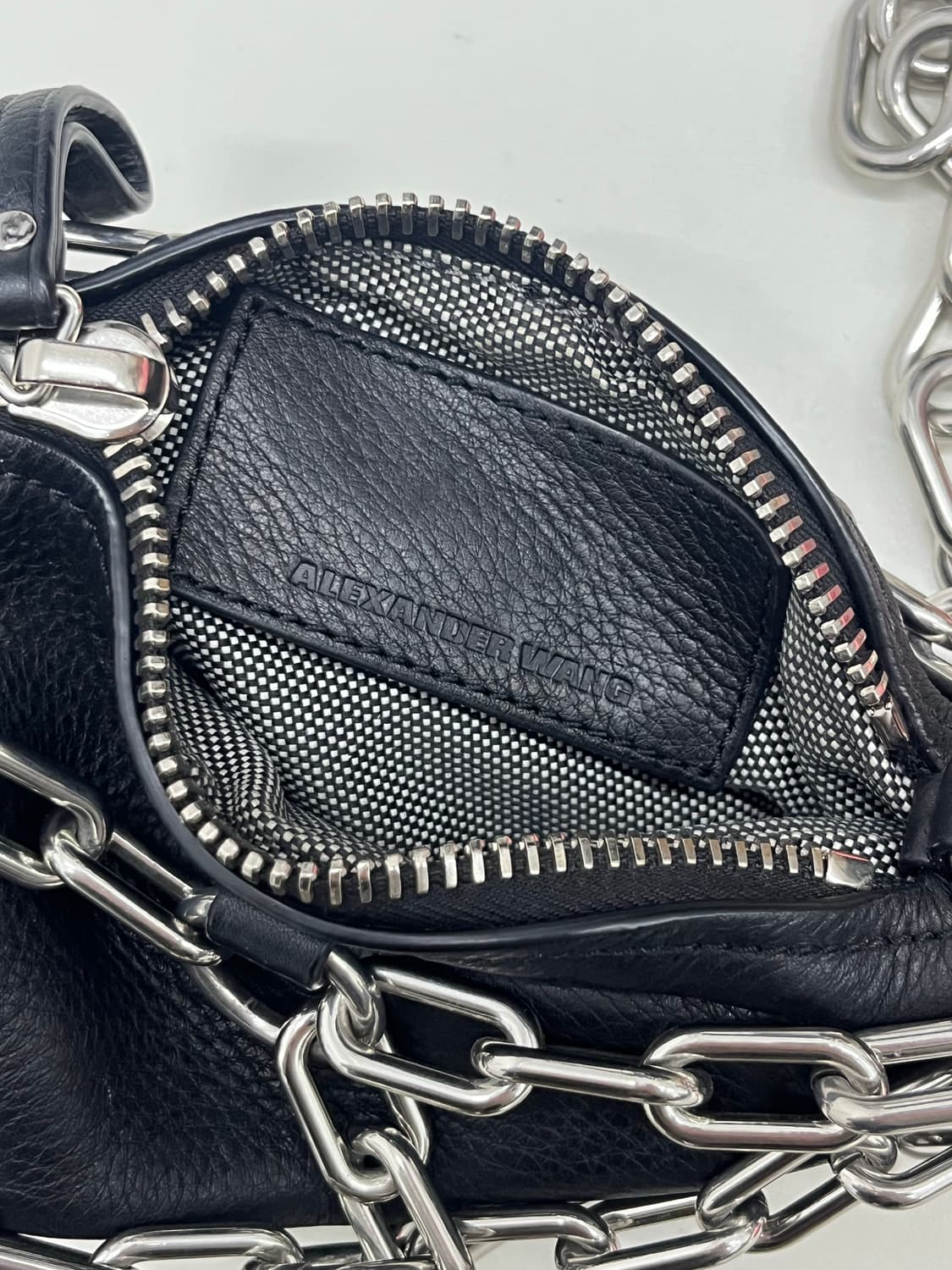 'ALEXANDER WANG' heavy chain bat bag 상품이미지3