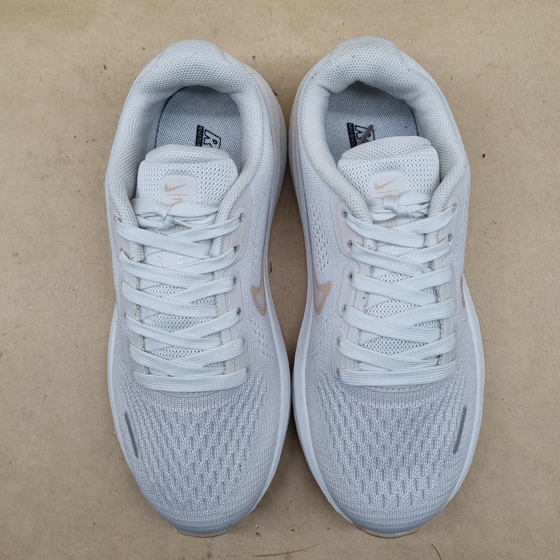 나이키 에어줌 스트럭처24  여성런닝화240  상품이미지2