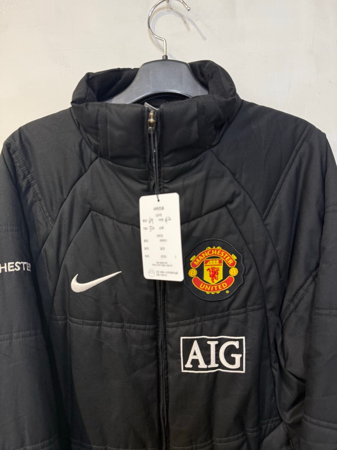 나이키 맨유 블랙 패딩 상품이미지2