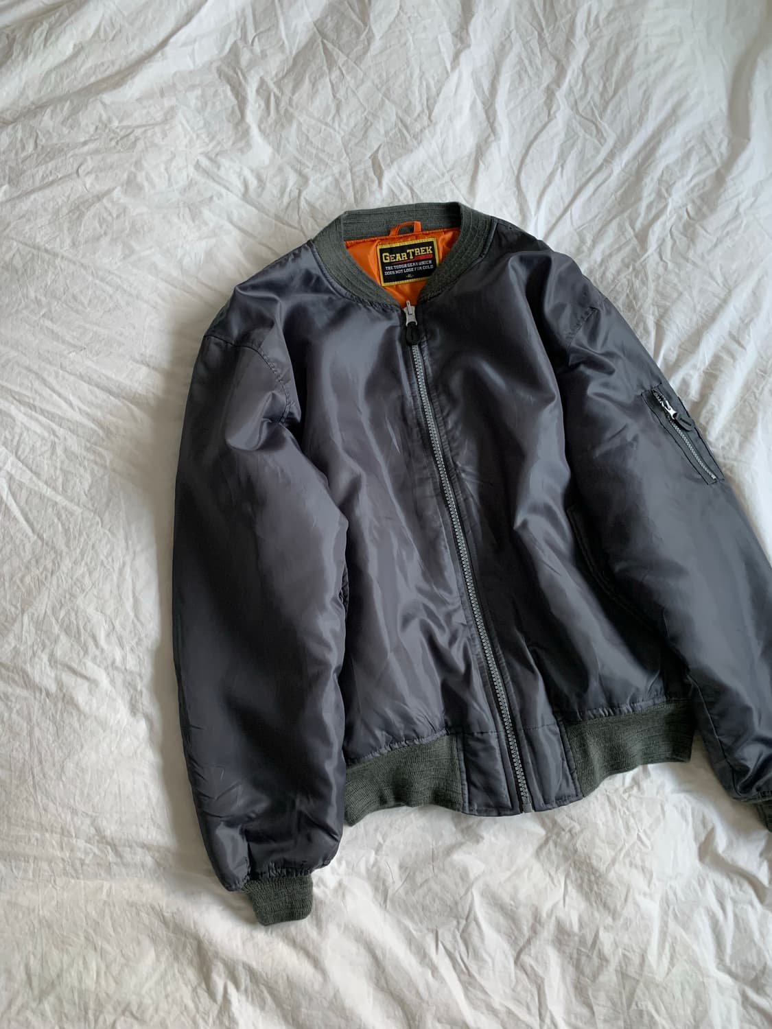 그레이 오버 ma-1 상품이미지2