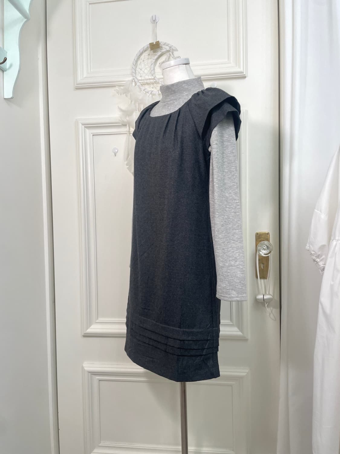 charcoal layered shirring puff sleeve wo 상품이미지2