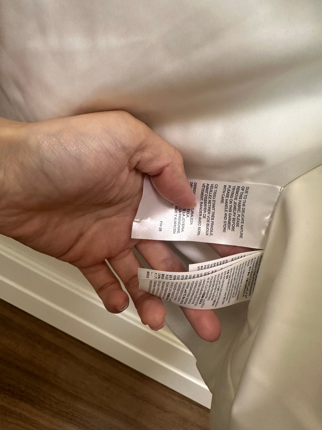 켈빈클라인 화이트 후드 조끼패딩 상품이미지5