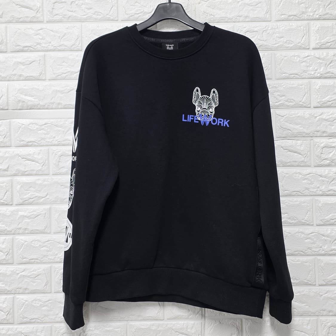 택포) 라이프워크 블랙 맨투맨 L 상품이미지1