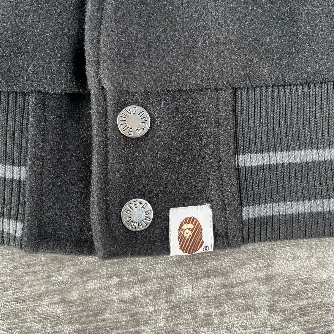 베이프 베이프 바시티 자켓 블랙 상품이미지2