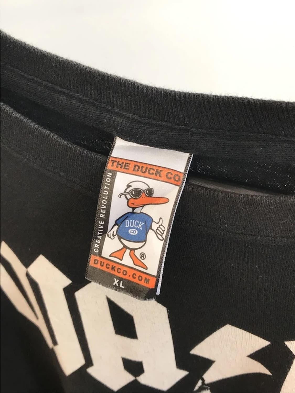 Duck Co WAS DC Parody Graphic Tee 상품이미지4