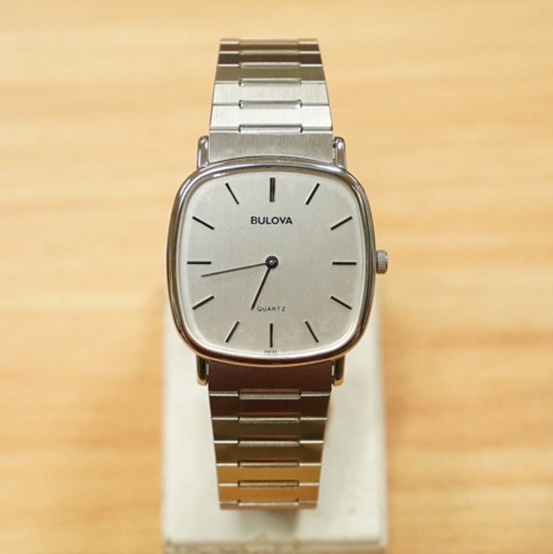 80s 부로바 tv형 프레임 쿼츠 시계 상품이미지1