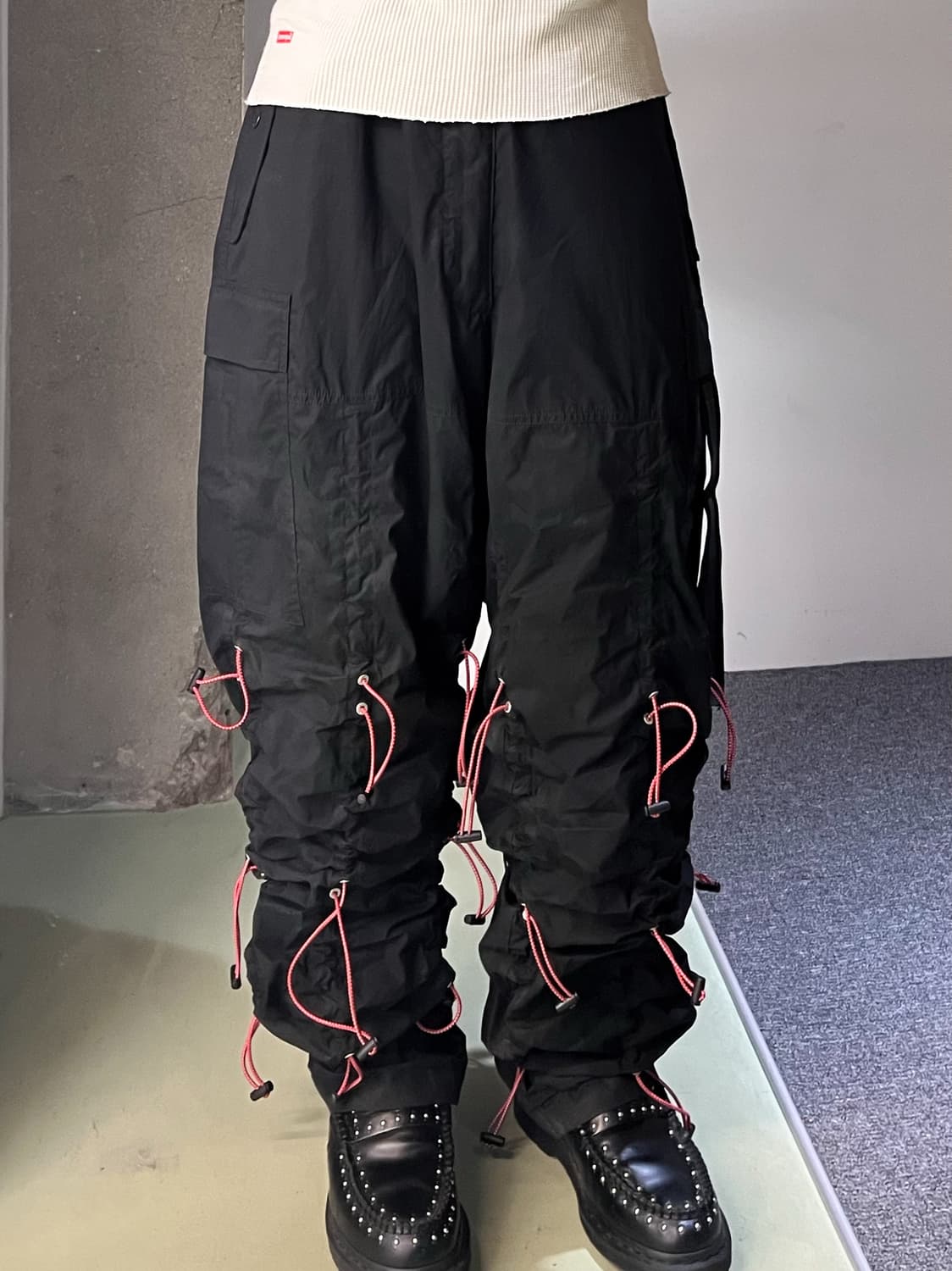 언레이블 프로젝트 드로우스트링 하이브리드 카고 팬츠 상품이미지2