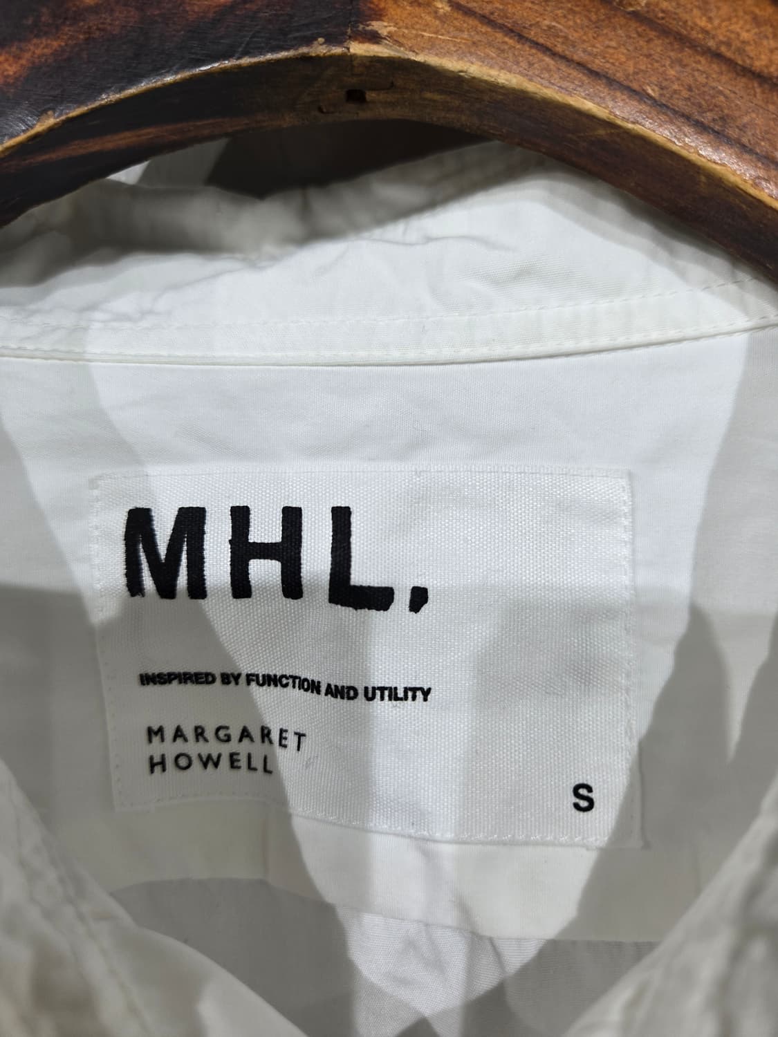 마가렛 호웰 화이트 롤업 긴팔 셔츠 상품이미지5