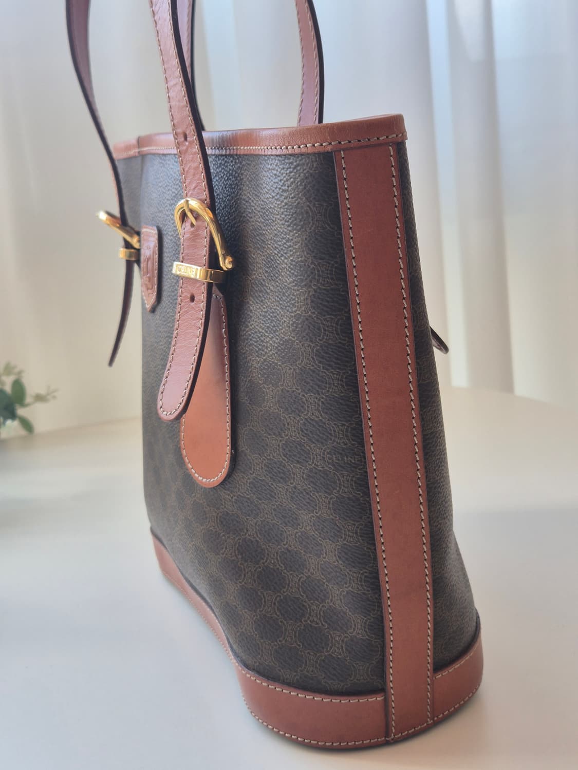 셀린느 마카담 트리옹프 토트백 숄더백 상품이미지9