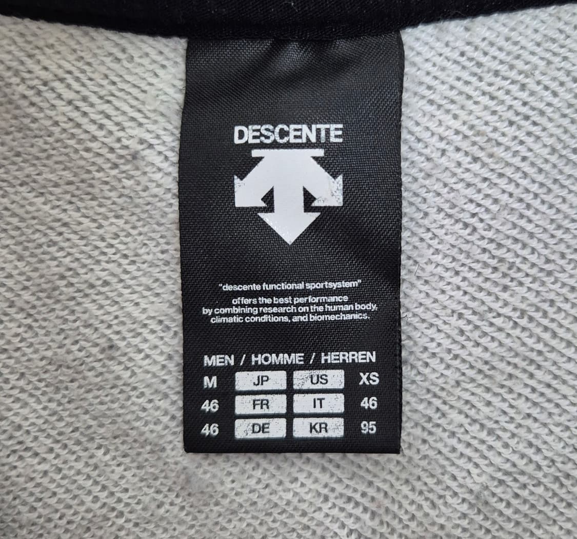 데상트 맨투맨 상품이미지2