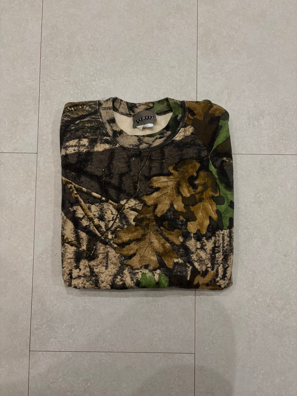 리얼트리카고 패턴 맨투맨 상품이미지1