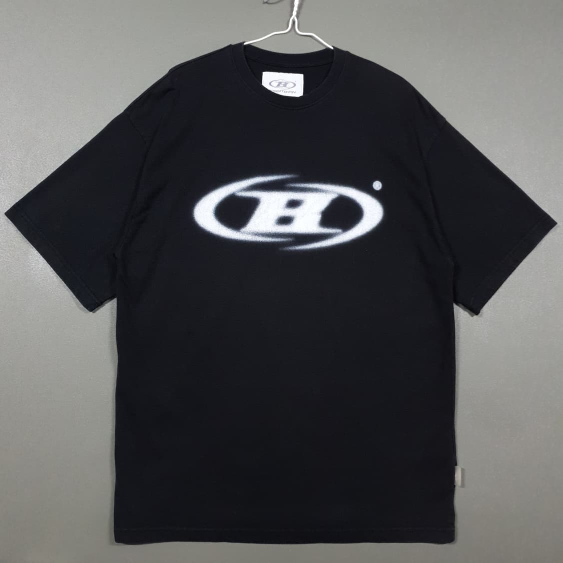 L) 본투윈 블러 B 빅로고 오버핏 풀오버 반팔 티셔츠 블랙 1 상품이미지1