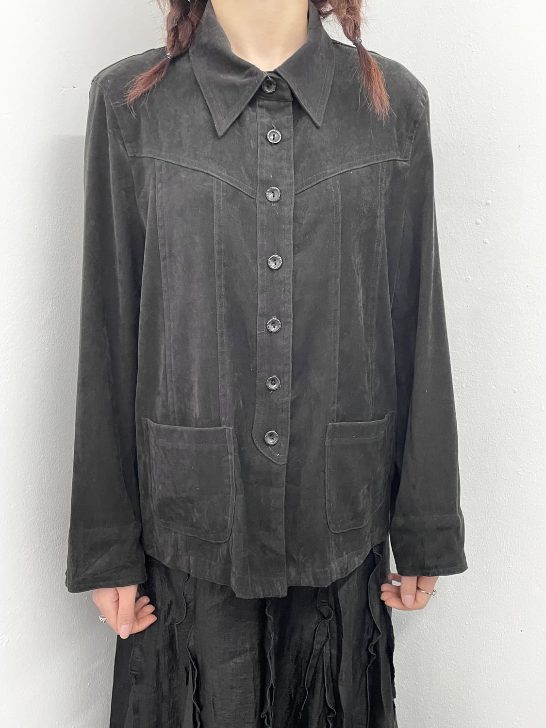 블랙 세무 절개 디테일 자켓 상품이미지3