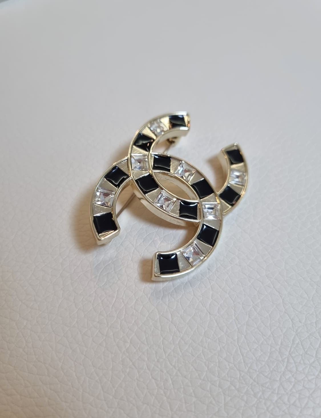 샤넬 블랙스톤스왈 CC로고 브로치 업사이클링 상품이미지5