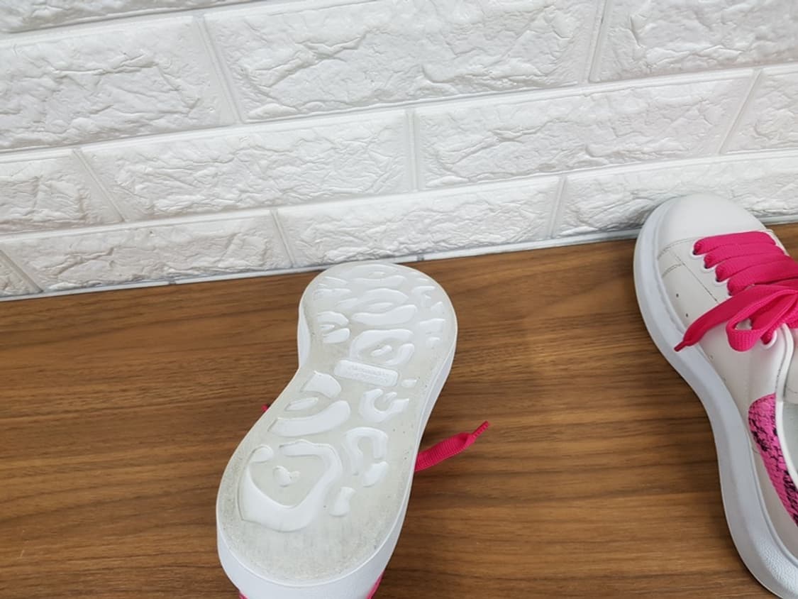 알렉산더맥퀸 오버솔 스니커즈 235 (36) 553770 상품이미지7