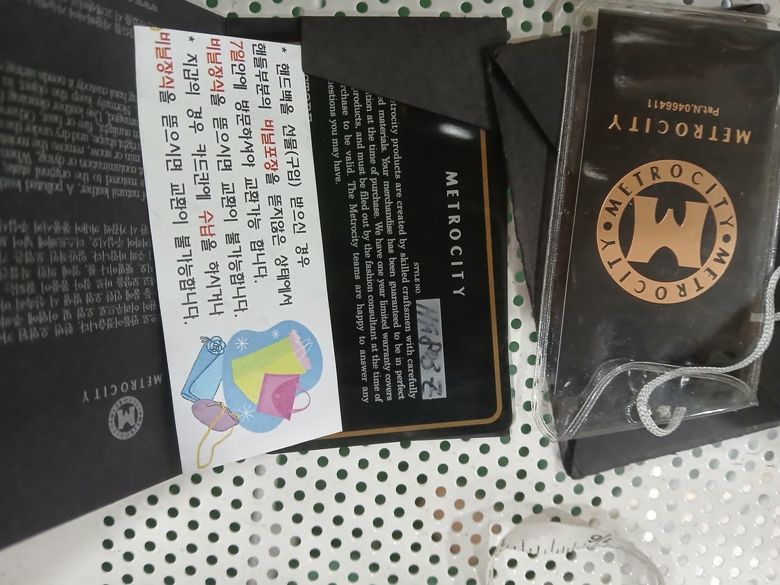 메트로시티 블랙 가죽 크로스백 상품이미지4