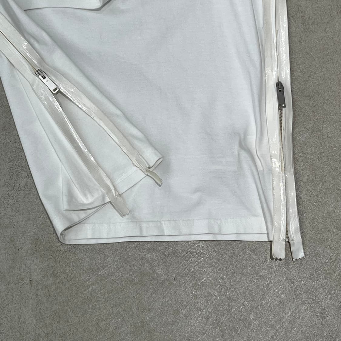 골든구스 사이드지퍼 반팔티+명품감정서 s10370 상품이미지5