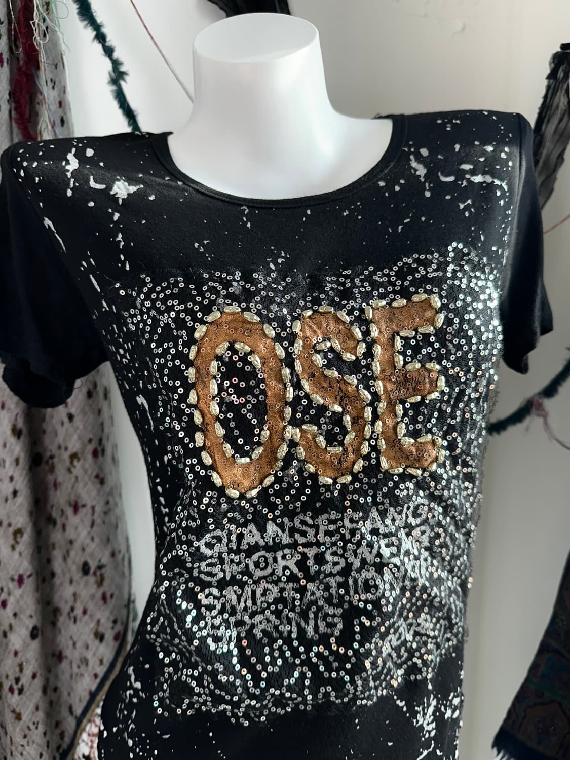 Y2k 블랙 스파클 프린팅 티 상품이미지3