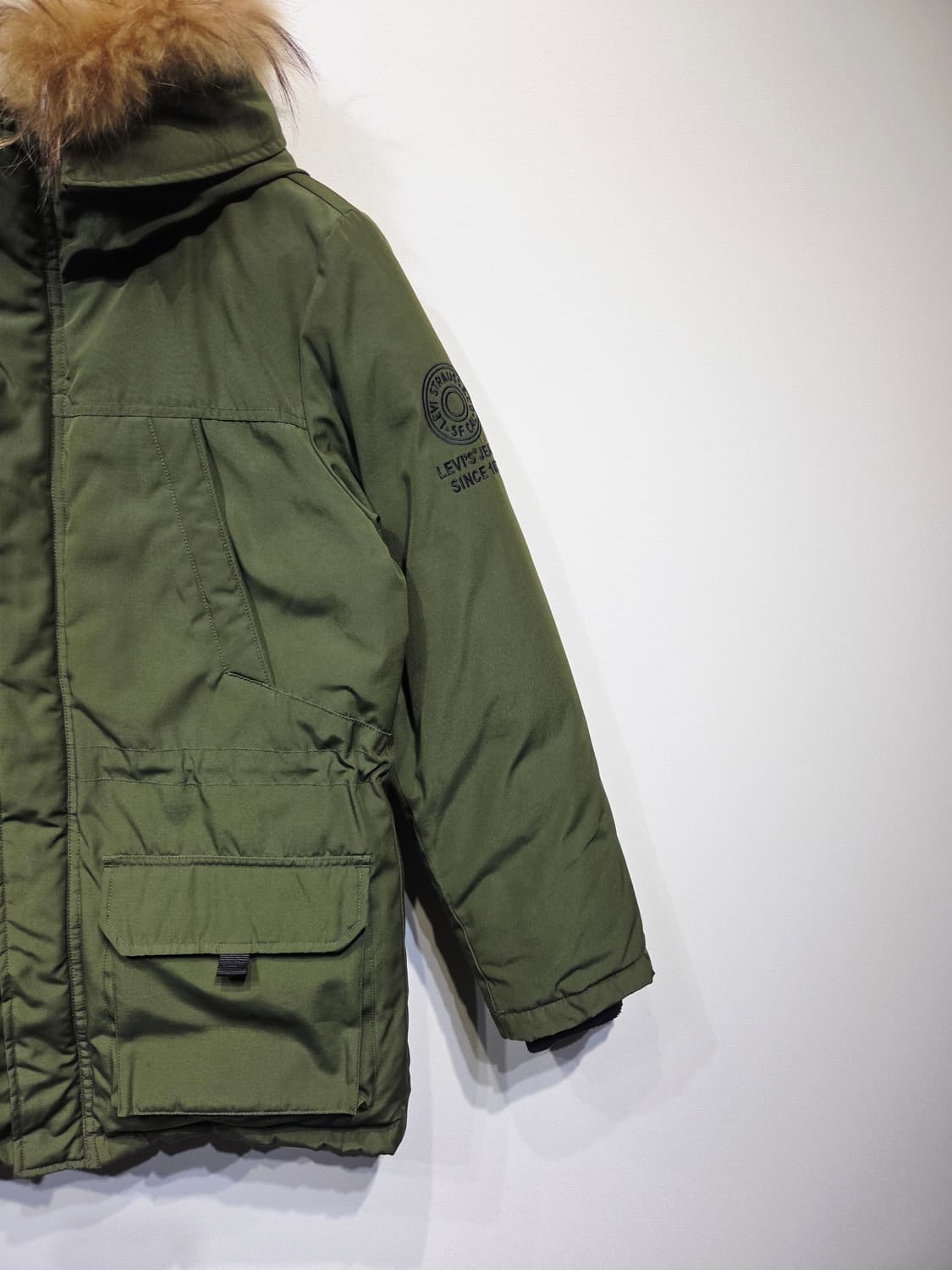 리바이스 구스다운 카키 야상 패딩 상품이미지4