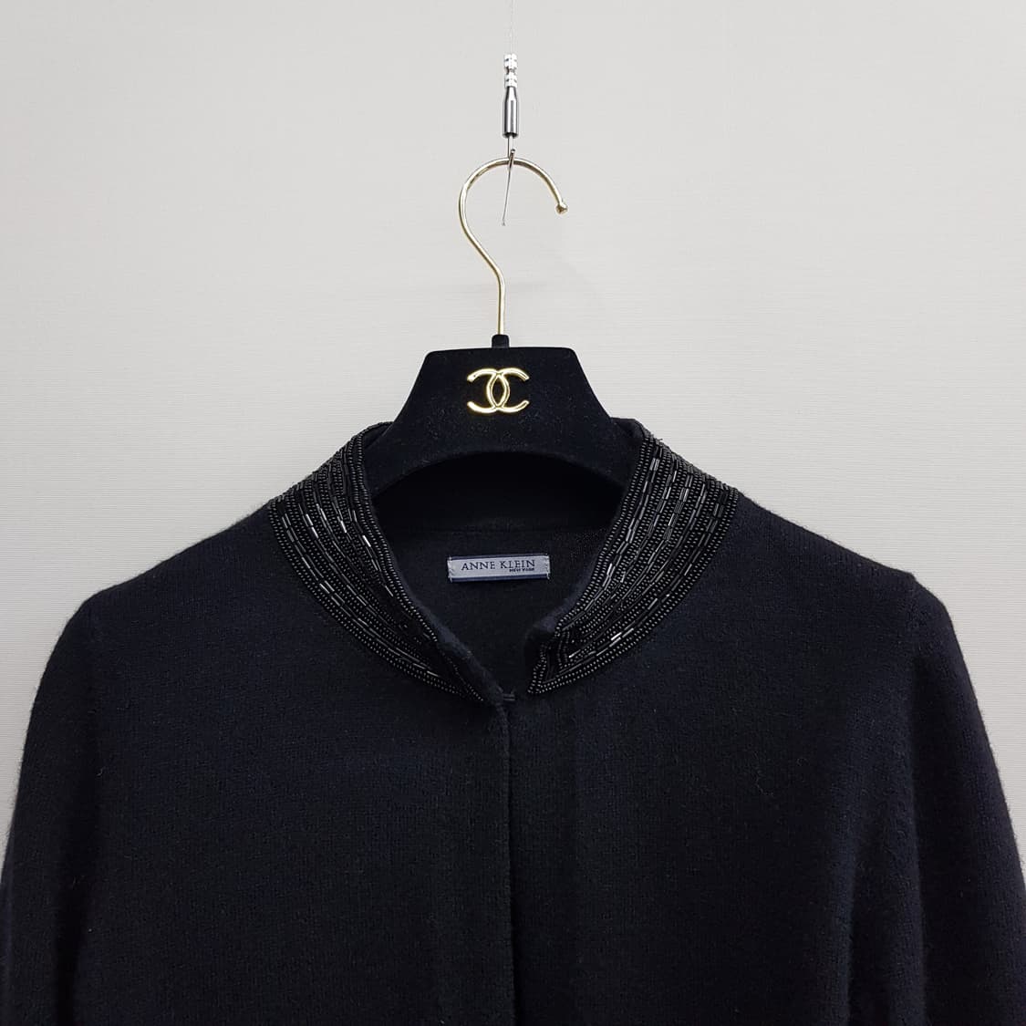 앤클라인 비즈 장식 카라 울(캐시미어)니트 자켓 85-94-160사이즈 상품이미지2
