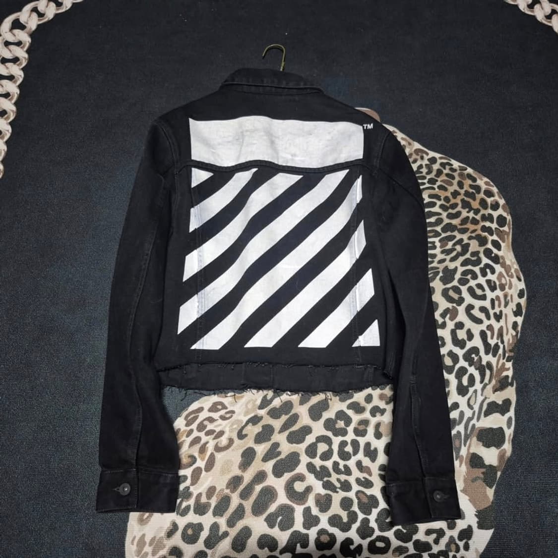 오프화이트 디아그 프린팅 애로우 커팅 데님 자켓 정품 상품이미지4