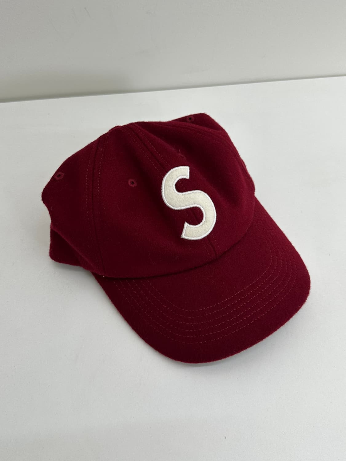 슈프림 울 로고 6패널 캡 상품이미지1