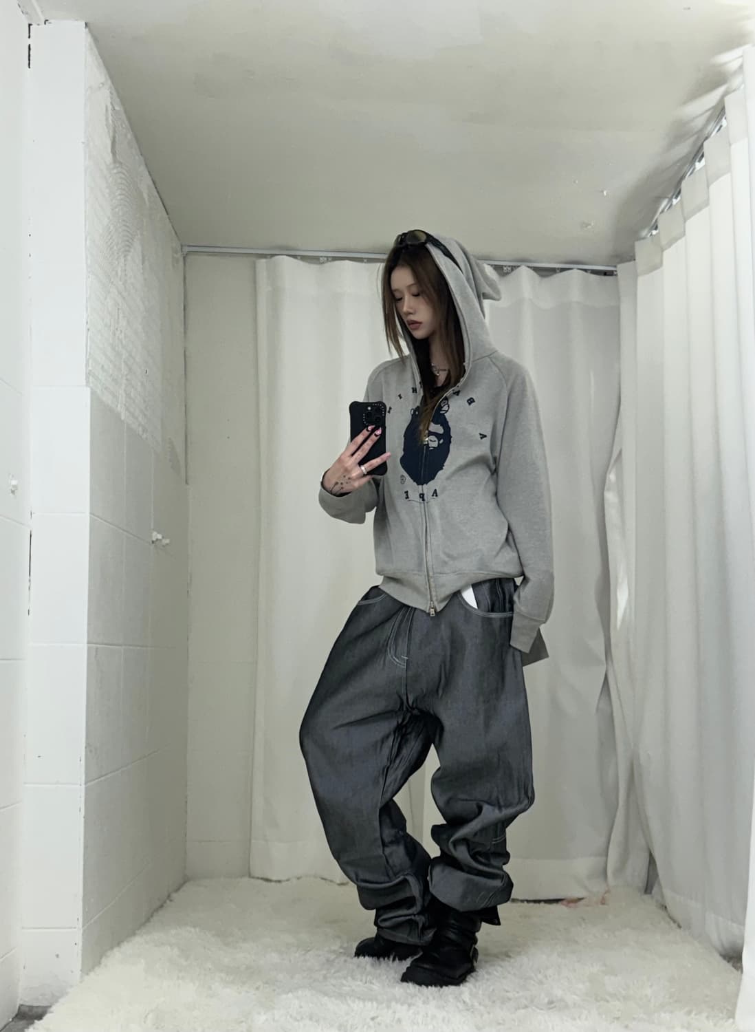 베이프 로고 애쉬그레이 후드집업 상품이미지2