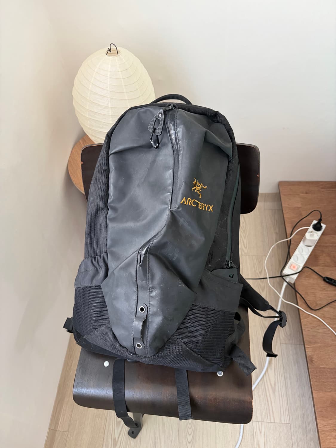 아크테릭스 아로 22L 블랙 상품이미지1