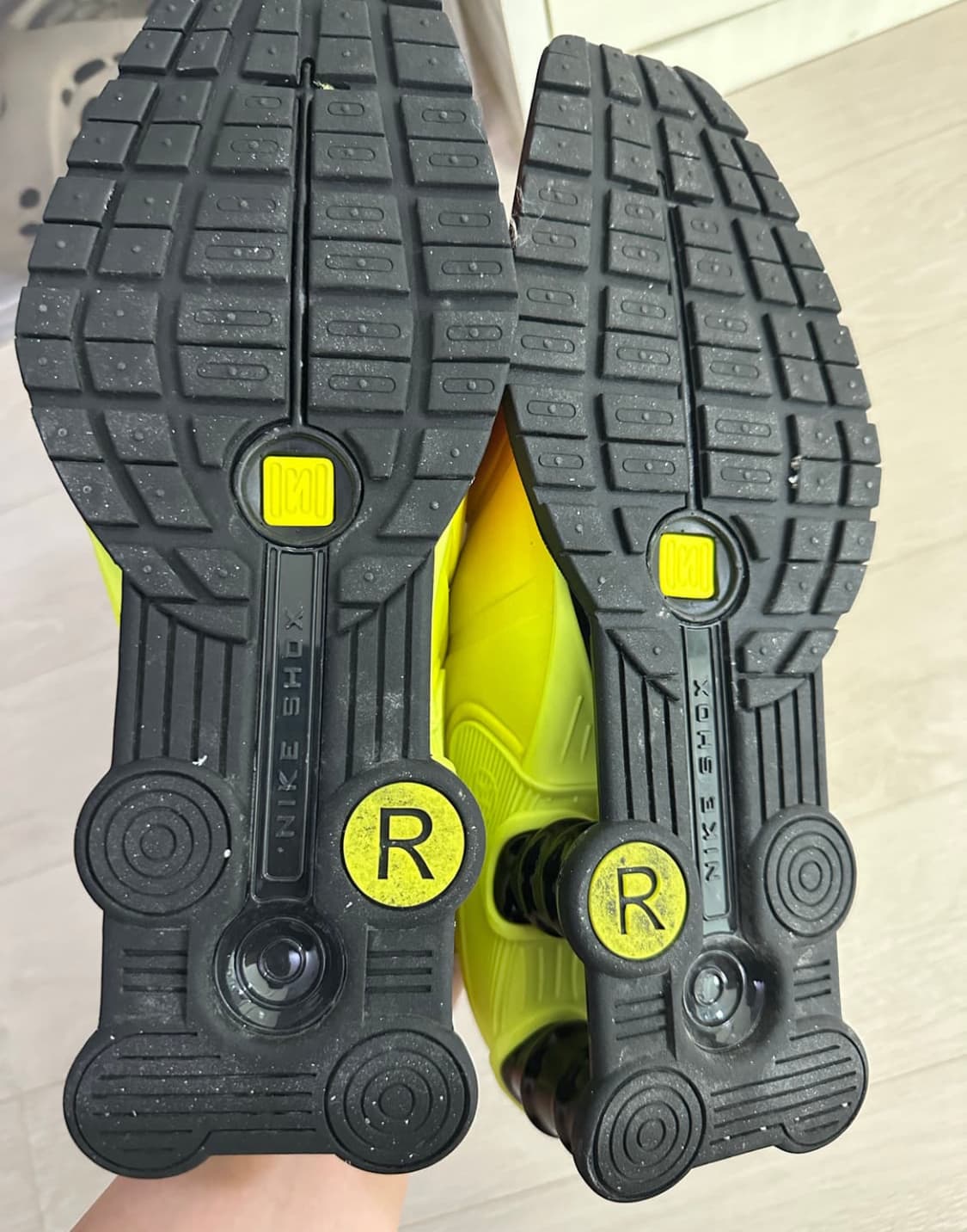 마틴로즈 나이키 샥스 290 상품이미지3