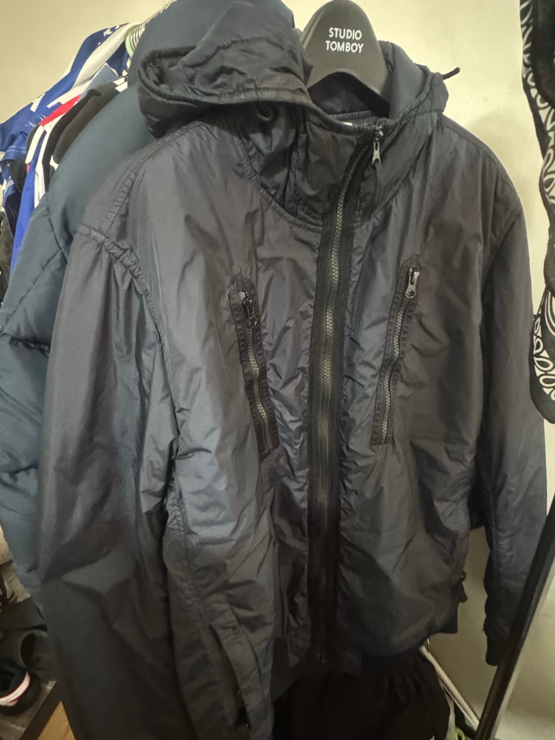 스톤 아일랜드  가먼트 다이드 크링클랩스 나일론 다운 자켓 상품이미지2